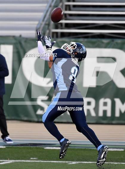 Thumbnail 3 in Valley Christian vs. Madison (CIF State Division 2AA Final) photogallery.