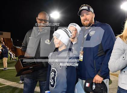 Thumbnail 3 in Valley Christian vs. Madison (CIF State Division 2AA Final) photogallery.