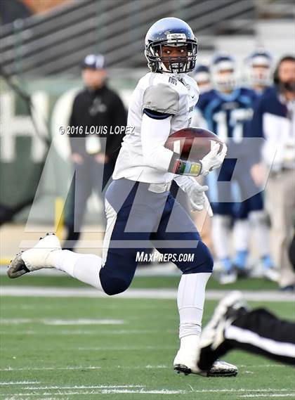 Thumbnail 1 in Valley Christian vs. Madison (CIF State Division 2AA Final) photogallery.