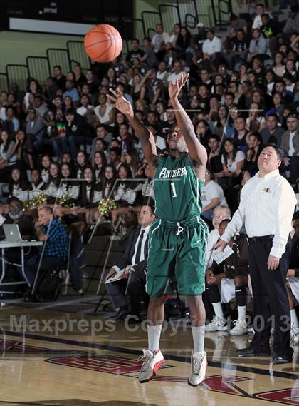 Thumbnail 2 in Kennedy vs. Gardena (CIF LA City Section D2 Final) photogallery.