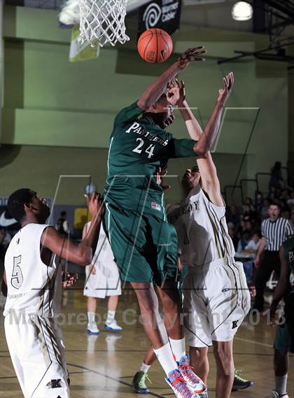 Thumbnail 3 in Kennedy vs. Gardena (CIF LA City Section D2 Final) photogallery.