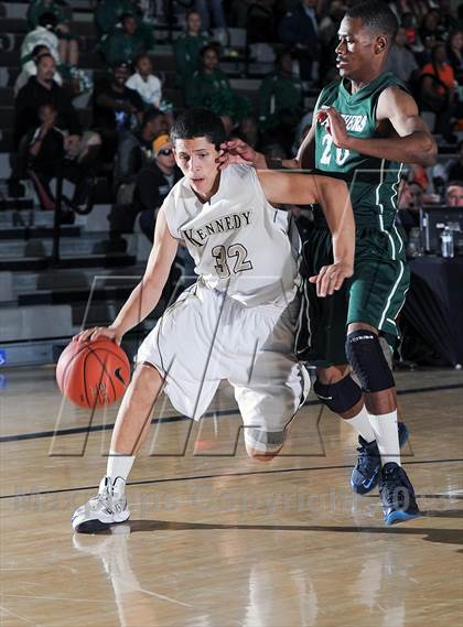 Thumbnail 3 in Kennedy vs. Gardena (CIF LA City Section D2 Final) photogallery.