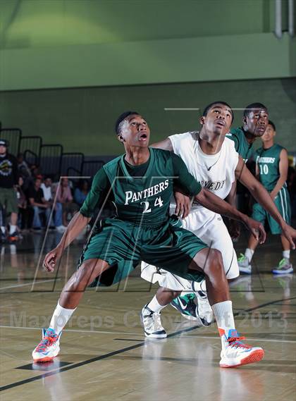 Thumbnail 2 in Kennedy vs. Gardena (CIF LA City Section D2 Final) photogallery.