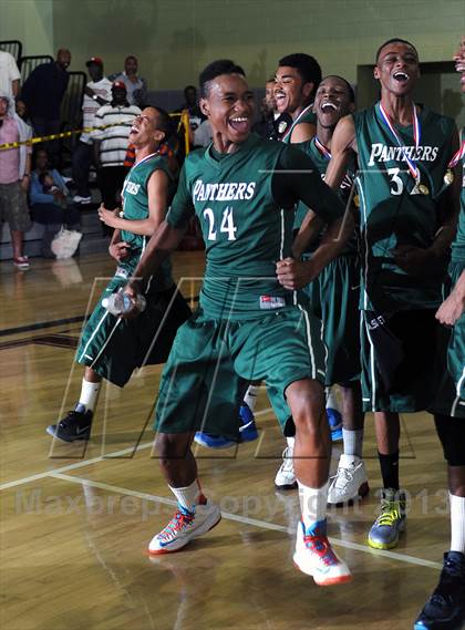 Thumbnail 3 in Kennedy vs. Gardena (CIF LA City Section D2 Final) photogallery.