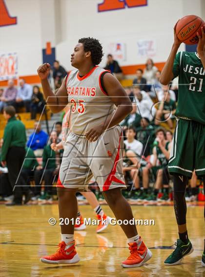 Thumbnail 3 in Strake Jesuit @ Seven Lakes photogallery.