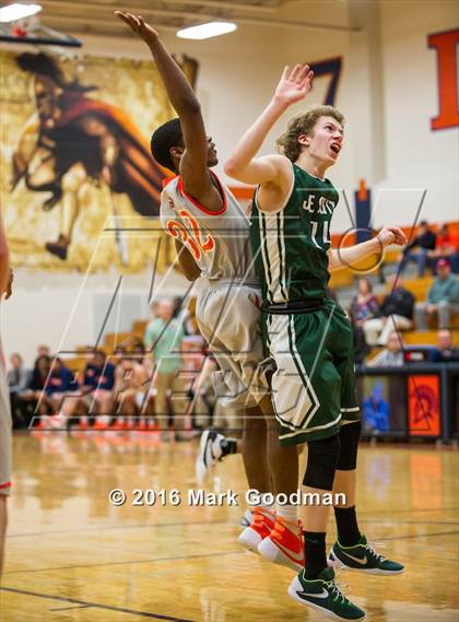 Thumbnail 1 in Strake Jesuit @ Seven Lakes photogallery.