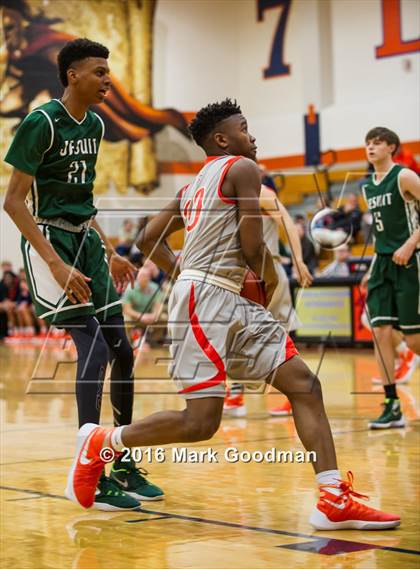 Thumbnail 3 in Strake Jesuit @ Seven Lakes photogallery.