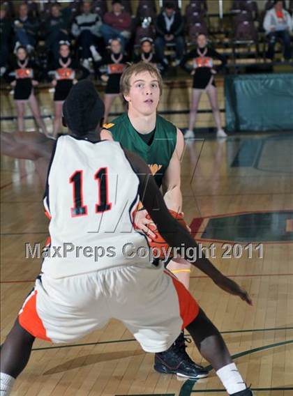 Thumbnail 1 in Mt. Vernon vs. Mattoon (Salem Invitational Tournament) photogallery.