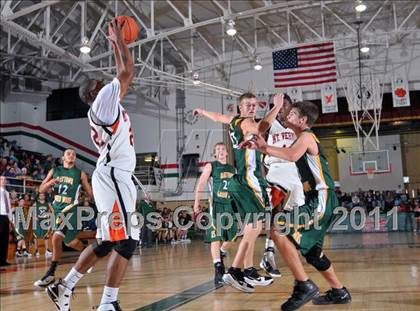 Thumbnail 2 in Mt. Vernon vs. Mattoon (Salem Invitational Tournament) photogallery.