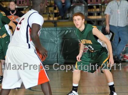 Thumbnail 1 in Mt. Vernon vs. Mattoon (Salem Invitational Tournament) photogallery.
