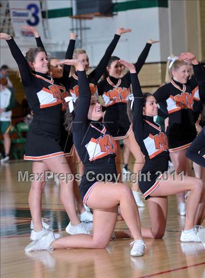 Thumbnail 1 in Mt. Vernon vs. Mattoon (Salem Invitational Tournament) photogallery.