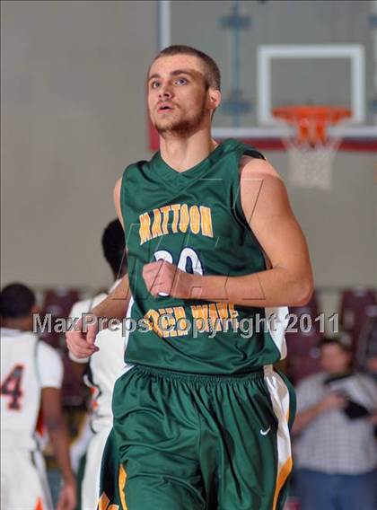 Thumbnail 2 in Mt. Vernon vs. Mattoon (Salem Invitational Tournament) photogallery.