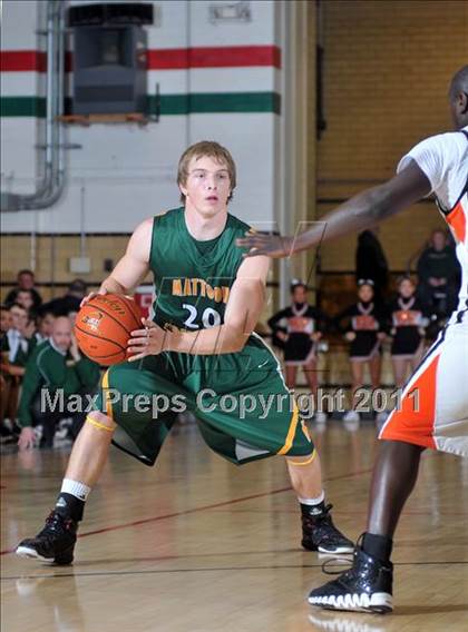Thumbnail 1 in Mt. Vernon vs. Mattoon (Salem Invitational Tournament) photogallery.