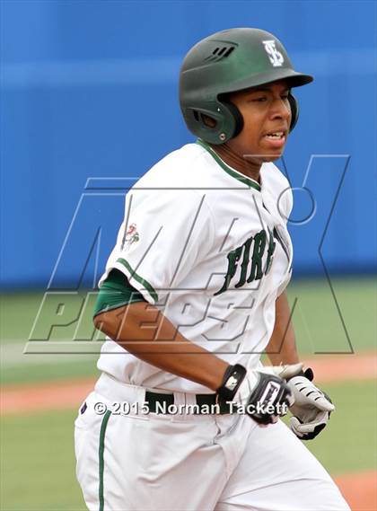 Thumbnail 1 in Lawrence Free State vs. Haysville Campus (KSHSAA 6A Playoff) photogallery.