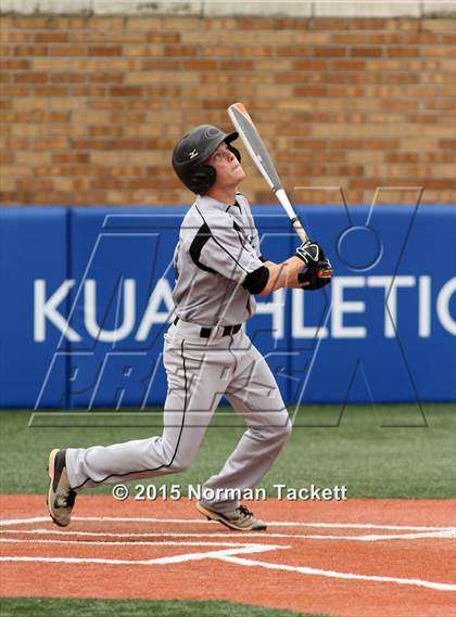 Thumbnail 2 in Lawrence Free State vs. Haysville Campus (KSHSAA 6A Playoff) photogallery.