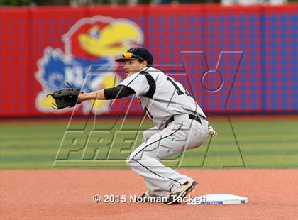 Thumbnail 2 in Lawrence Free State vs. Haysville Campus (KSHSAA 6A Playoff) photogallery.