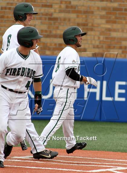 Thumbnail 1 in Lawrence Free State vs. Haysville Campus (KSHSAA 6A Playoff) photogallery.