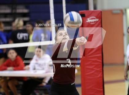 Thumbnail 1 in Mott vs Utica photogallery.