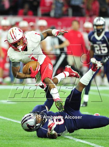 Thumbnail 2 in Katy vs. Manvel  (UIL 6A Quarterfinal) photogallery.