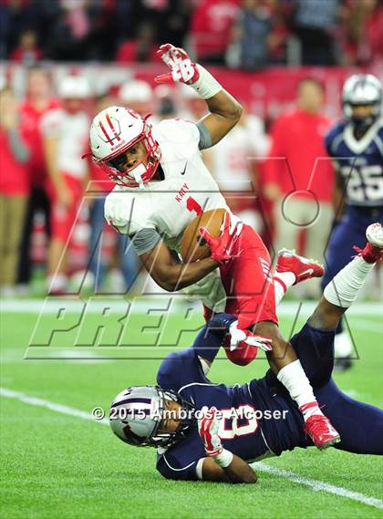 Thumbnail 3 in Katy vs. Manvel  (UIL 6A Quarterfinal) photogallery.