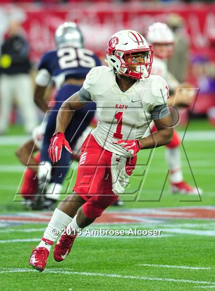 Thumbnail 3 in Katy vs. Manvel  (UIL 6A Quarterfinal) photogallery.