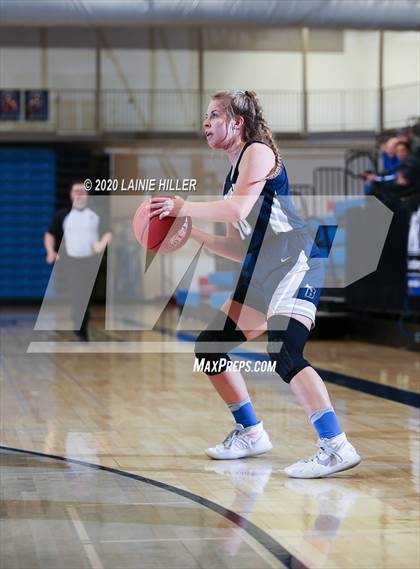Thumbnail 3 in Bemidji vs. Eagan photogallery.