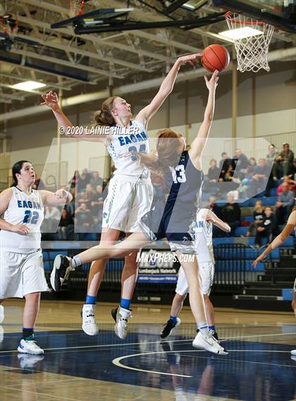 Thumbnail 3 in Bemidji vs. Eagan photogallery.