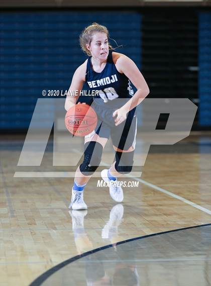 Thumbnail 3 in Bemidji vs. Eagan photogallery.