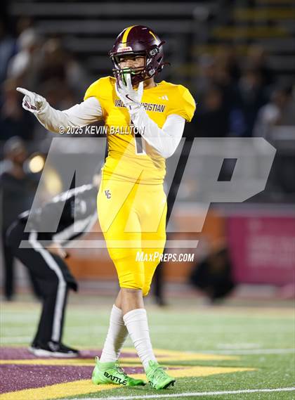 Thumbnail 3 in Christian @ Valley Christian ( CIF 5AA Regional Final Bowl Game) photogallery.