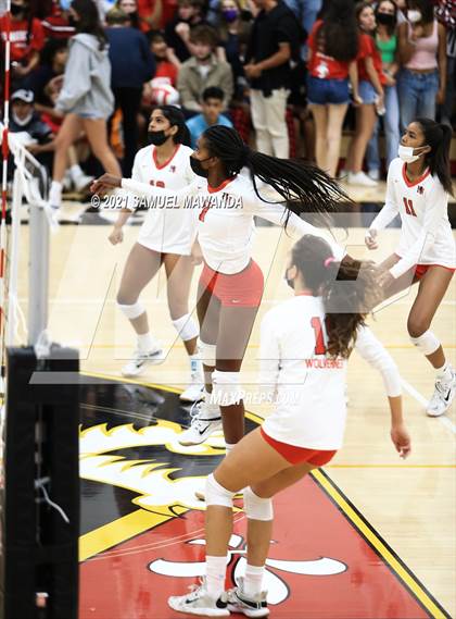 Thumbnail 2 in  Bishop Diego @ Harvard-Westlake photogallery.