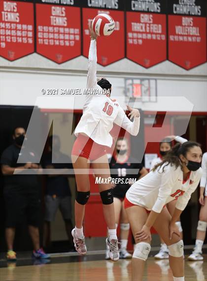 Thumbnail 1 in  Bishop Diego @ Harvard-Westlake photogallery.