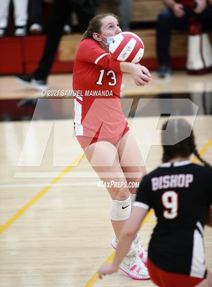 Thumbnail 2 in  Bishop Diego @ Harvard-Westlake photogallery.
