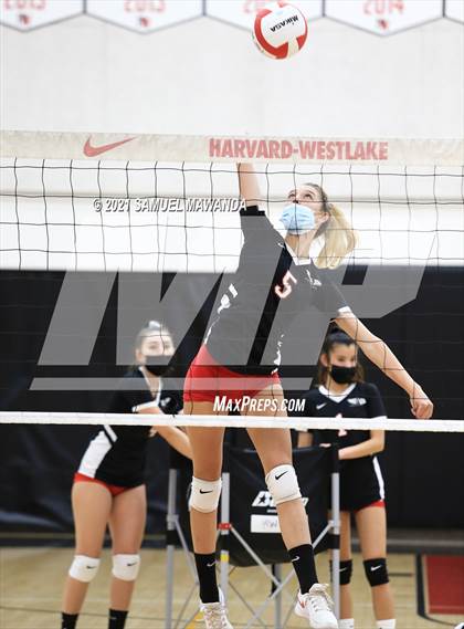 Thumbnail 1 in  Bishop Diego @ Harvard-Westlake photogallery.