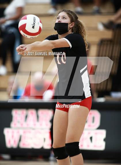 Thumbnail 3 in  Bishop Diego @ Harvard-Westlake photogallery.