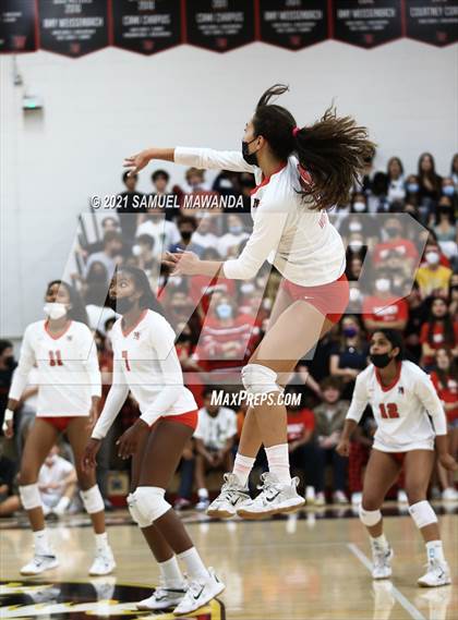 Thumbnail 2 in  Bishop Diego @ Harvard-Westlake photogallery.