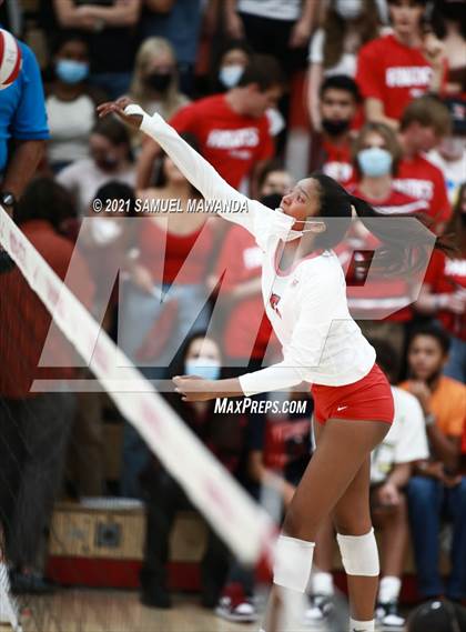 Thumbnail 2 in  Bishop Diego @ Harvard-Westlake photogallery.