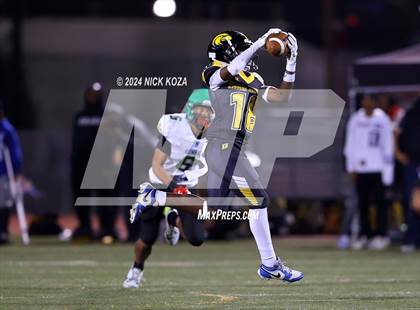 Thumbnail 1 in Narbonne vs. King/Drew photogallery.