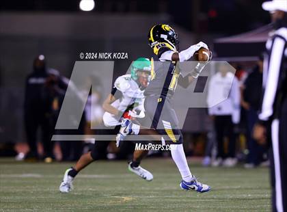 Thumbnail 2 in Narbonne vs. King/Drew photogallery.