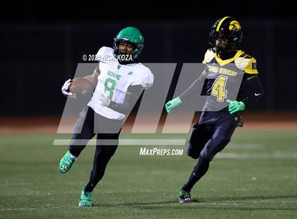 Thumbnail 2 in Narbonne vs. King/Drew photogallery.