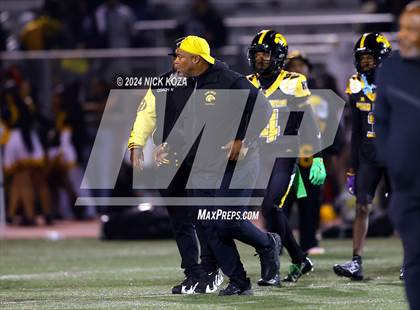 Thumbnail 2 in Narbonne vs. King/Drew photogallery.