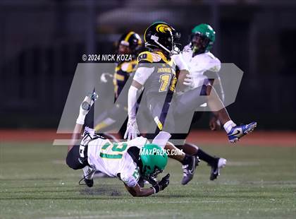 Thumbnail 2 in Narbonne vs. King/Drew photogallery.