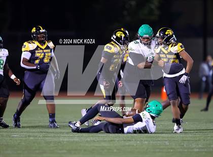 Thumbnail 2 in Narbonne vs. King/Drew photogallery.
