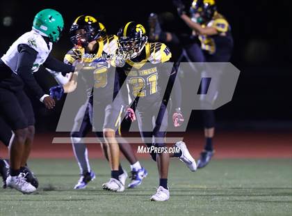 Thumbnail 3 in Narbonne vs. King/Drew photogallery.