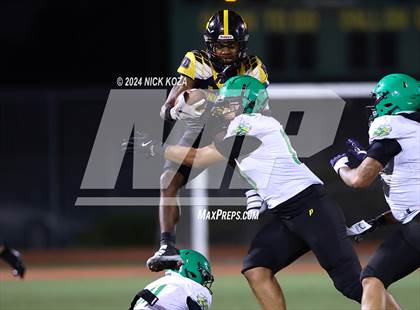 Thumbnail 3 in Narbonne vs. King/Drew photogallery.