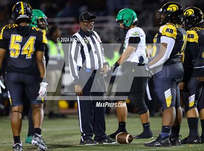Thumbnail 2 in Narbonne vs. King/Drew photogallery.