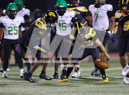 Thumbnail 1 in Narbonne vs. King/Drew photogallery.