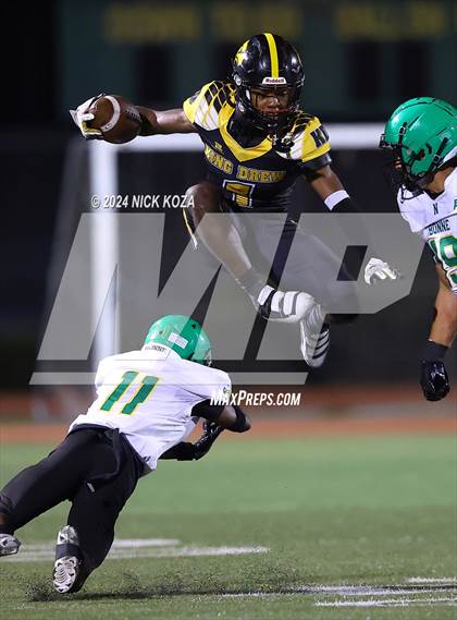 Thumbnail 3 in Narbonne vs. King/Drew photogallery.