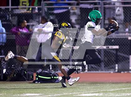 Thumbnail 3 in Narbonne vs. King/Drew photogallery.