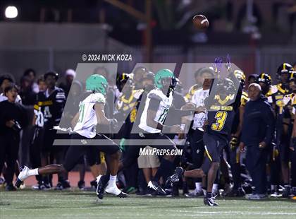 Thumbnail 2 in Narbonne vs. King/Drew photogallery.