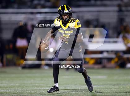 Thumbnail 1 in Narbonne vs. King/Drew photogallery.